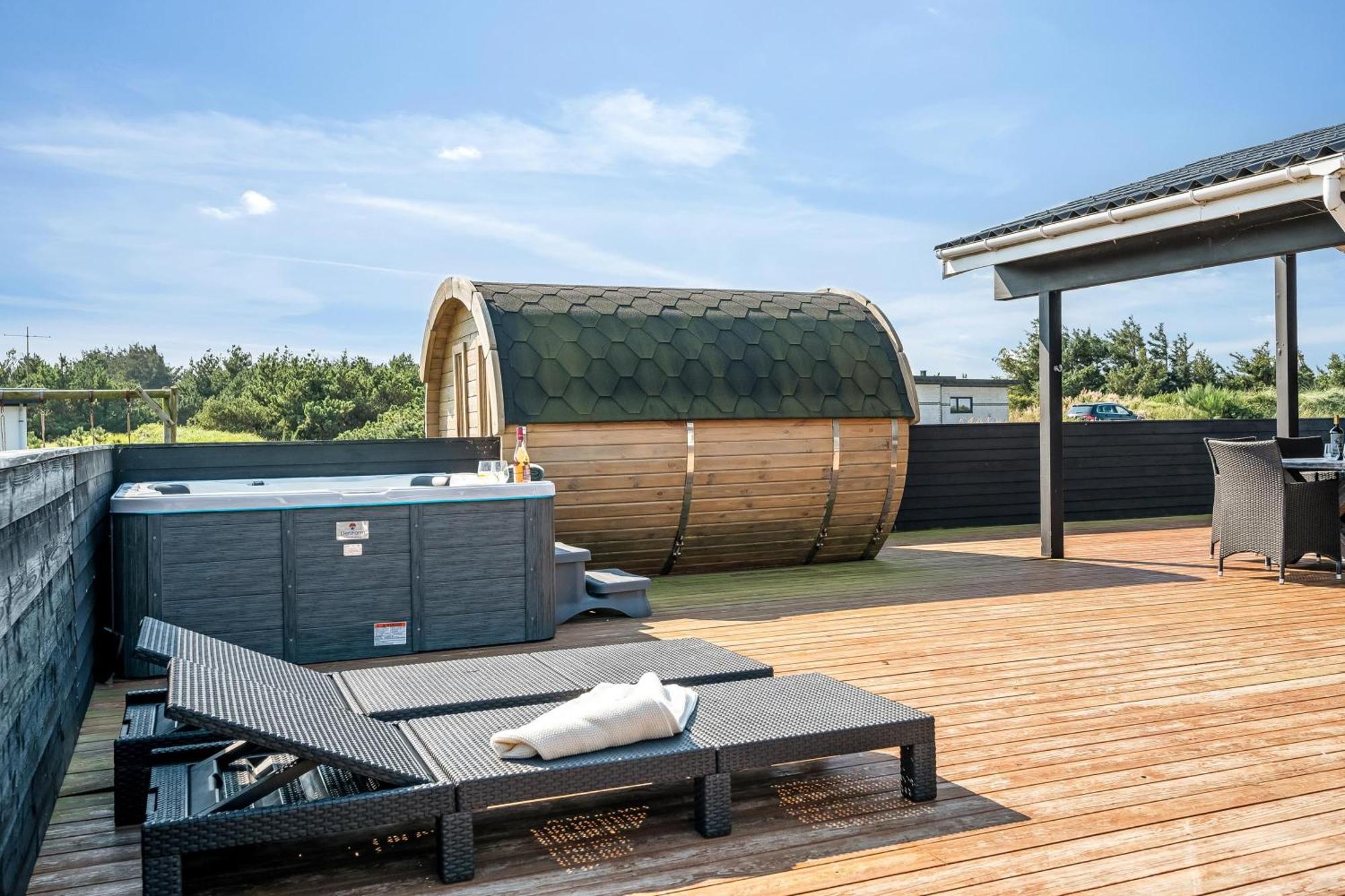 Charming Holiday Home Near The North Sea, With Outdoor Sauna And Outdoor Spa, 灵克宾 外观 照片
